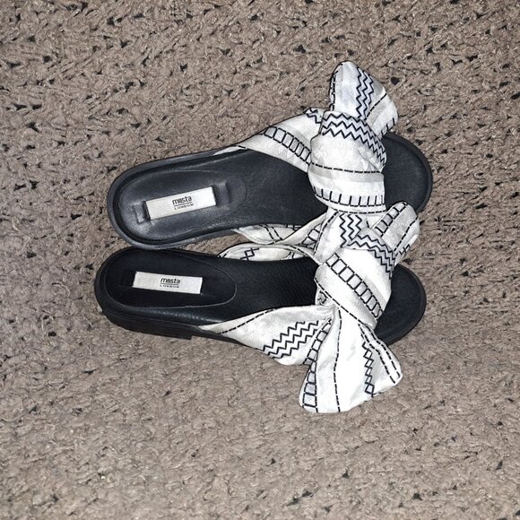 MIISTA LONDON-Valerie-Black & White Bow Slide Sandals-Size 37/US 6.5-Excellent - Picture 6 of 7